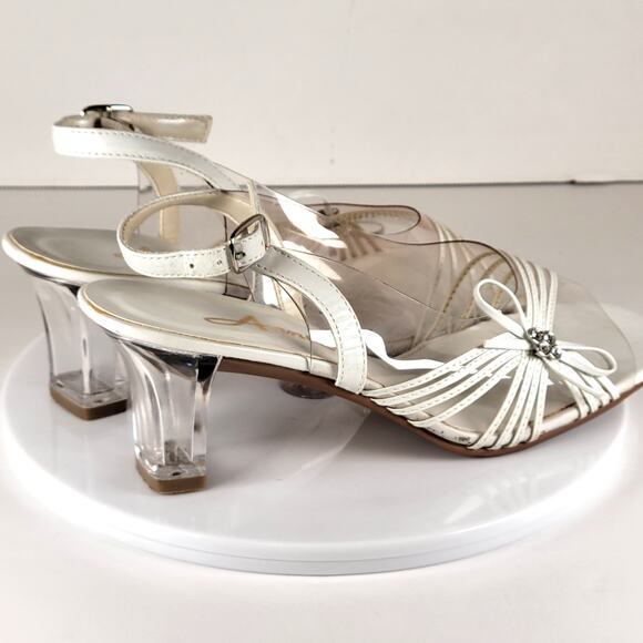 Annie White Slingback Sandals 6M Open Toe Clear Heel Strappy Bow Rhinestones - Picture 3 of 16